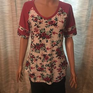 Flower shirt with pink sleeves